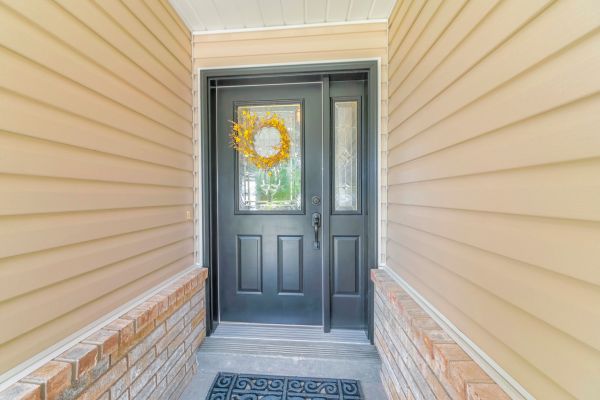 Siding Panel Repair in Waldorf