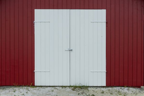 Pole Barn Siding Installation in Waldorf