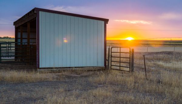 Pole Building Siding Service in Waldorf